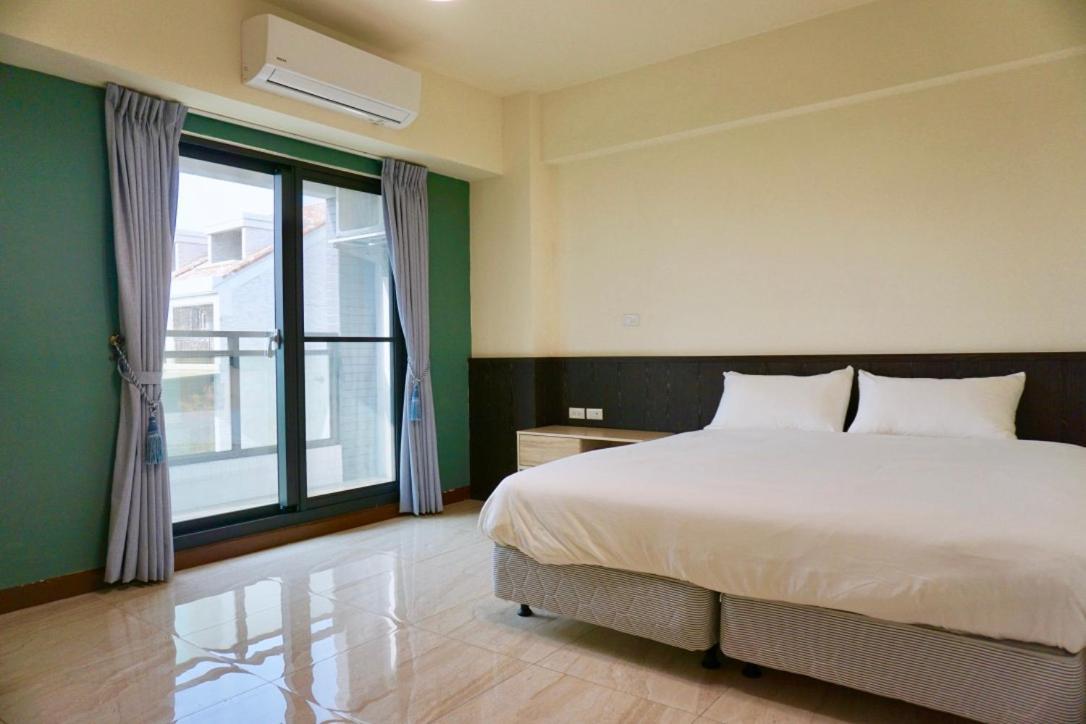 Ｏn The Road Bed & Breakfast Donggang Exterior photo